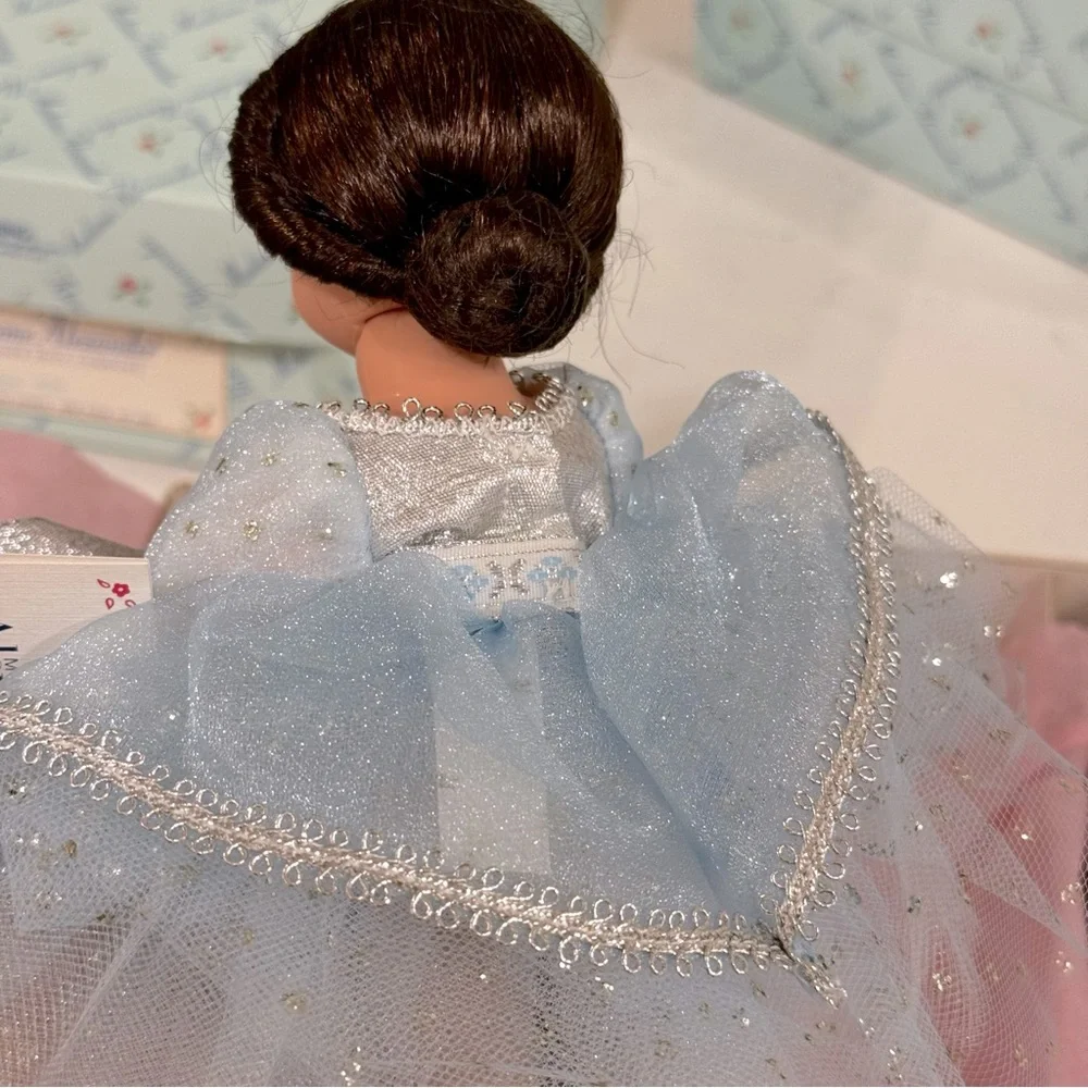 Madame Alexander 8-inch Clara 25330 Original Box and Hang Tag